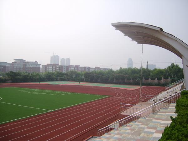 泰州黃橋高級(jí)中學(xué)
